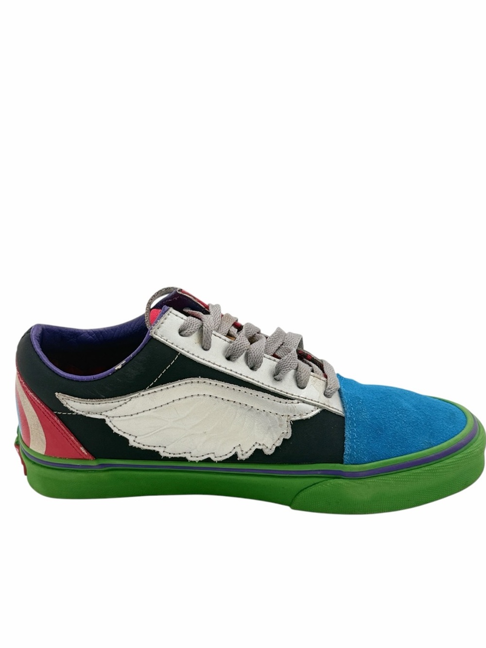Vans x Marvel Falcon Wing Old Skool Sneakers Women’s 7 Men’s 5.5 Comic Shoes